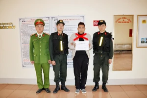 Mâu thuẫn lúc uống rượu, một người bị đâm tử vong