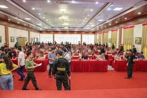 Công an đột kích hội thảo hàng trăm người, triệt phá đường dây đa cấp tiền số trái phép