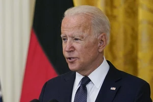 Tổng thống Mỹ Joe Biden phát biểu trong buổi họp báo với Thủ tướng Đức Angela Merkel tại Nhà Trắng, ngày 15-7.