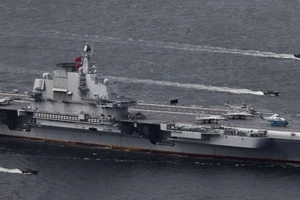 Trung Quốc đang tổ chức một cuộc tập trận quân sự lớn kéo dài sáu ngày dọc theo bờ biển phía đông của nước này ở biển Hoa Đông.