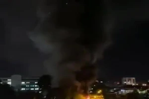 Ít nhất 15 người đã thiệt mạng trong vụ hỏa hoạn tại một bệnh viện chữa trị COVID-19 ở thị trấn Tetovo, North Macedonia.