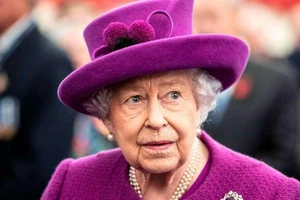 Nữ hoàng Anh Elizabeth II.