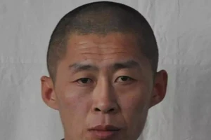 Zhu Xianjian, 39 tuổi, là một công nhân sống tại Triều Tiên và đã vượt biên trái phép sang Trung Quốc vào năm 2013.