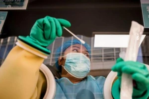 TQ: Bùng dịch nhiều địa phương trong bối cảnh chính phủ theo đuổi zero-COVID-19