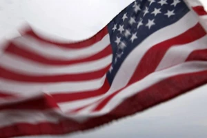 Kết quả từ cuộc khảo sát của Trung tâm nghiên cứu Pew cho thấy nền dân chủ Mỹ đang mất dần sự tôn trọng của người dân toàn cầu.