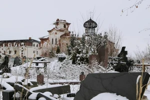 Một tu viện nữ ở ngoại ô làng Vesele thuộc vùng Donetsk bị tàn phá sau các cuộc xung đột ở khu vực Donbass.