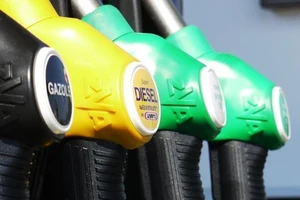 Người dân trên toàn thế giới, đặc biệt ở châu Âu, sẽ tiếp tục phải đối mặt với tình trạng giá xăng dầu tăng cao.