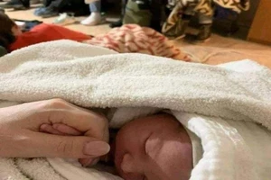 Mia sinh ra trong lúc một cuộc chiến khốc liệt đang nổ ra ở Ukraine.