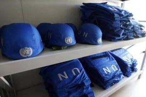 Quốc hội Ukraine kêu gọi Liên Hợp Quốc và các tổ chức quốc tế cử phái bộ gìn giữ hòa bình đến để hỗ trợ người dân Ukraine.