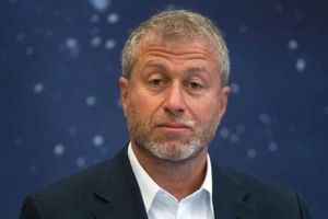 Tỉ phú người Nga và chủ sở hữu câu lạc bộ bóng đá Chelsea, ông Roman Abramovich.