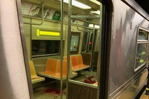 Video vụ xả súng ở ga tàu điện ngầm New York làm 16 người bị thương 