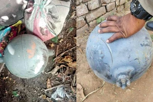 Những quả bóng kim loại bí ẩn rơi xuống từ trên trời ở Ấn Độ.