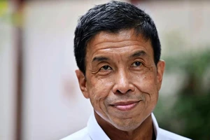 Ông Chadchart Sittipunt - cựu Bộ trưởng Giao thông Thái Lan - đã giành chiến thắng trong cuộc bầu cử thống đốc đầu tiên của Bangkok sau 9 năm trì hoãn.