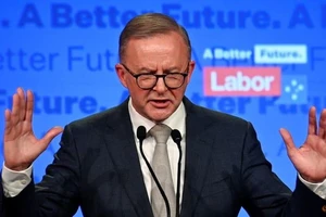 Tân Thủ tước Úc - ông Anthony Albanese, lãnh đạo Công đảng Úc, phát biểu trước những người ủng hộ ông tại Sydney, ngày 21-5.