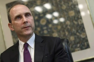 Tổng lãnh sự Mỹ tại Hong Kong - ông Hanscom Smith.