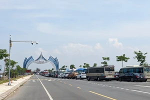 Phạt 3 người làm 'cò phà' ở Hải Phòng