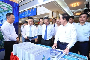 Xây dựng thương hiệu trục cao tốc phía Đông trở thành khu vực phát triển năng động hàng đầu Việt Nam