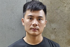 Thuê xe ô tô rồi mang đi cầm cố lấy tiền tiêu xài