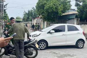 Thiếu niên đâm bạn tử vong rồi bỏ trốn