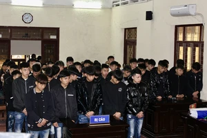 60 thanh niên lãnh án vì đánh nhau, làm loạn đường phố Hải Dương