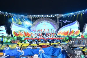 Ca sĩ Đàm Vĩnh Hưng sẽ hát ở Lễ hội Làng cá Cát Hải 2024