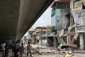 Nam công nhân bị tường đè tử vong khi đang tháo dỡ mặt bằng