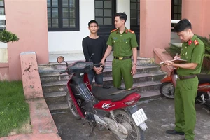 Thái Bình: Công an bắt kẻ nghiện, cướp xe máy chỉ trong 2 giờ