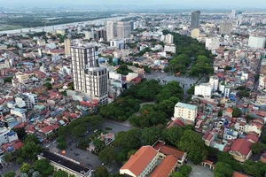 Quận Hồng Bàng nói về lộn xộn tại khu vực dải vườn hoa trung tâm Hải Phòng