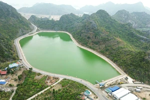 Hải Phòng: Xác minh thông tin hồ nước ngọt lớn nhất đảo Cát Bà bị sạt lở bờ kè 