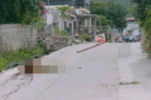 Chồng sát hại vợ rồi tự tử bằng súng tự chế 