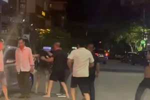 Quảng Ninh: Chủ quán karaoke lên tiếng về nhóm đàn ông sàm sỡ, hành hung 3 cô gái 