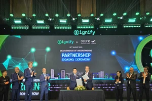 Tiết kiệm được cả ngàn tỉ nhờ sử dụng năng lượng tái tạo, chuyển đổi xanh