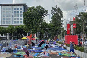 Ngồi chờ trước 2 ngày để đợi xem Lễ diễu binh, diễu hành kỷ niệm 80 năm Quốc khánh