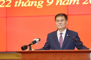Thứ trưởng Bộ Tài chính Bùi Văn Khắng làm Phó Bí thư tỉnh Quảng Ninh