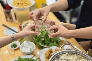 Thông tin ban đầu vụ 7 người ngộ độc rượu, 1 người tử vong ở Hải Phòng