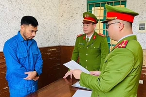 Quảng Ninh: Khởi tố nguyên giám đốc ngân hàng vì chiếm đoạt hàng tỉ đồng