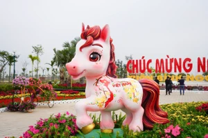 Linh vật ngựa xuất hiện tại Hải Phòng sau nhiều chờ mong