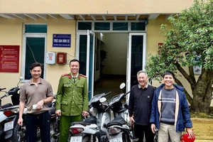 Hai người đi nhầm xe máy của nhau suốt 7 ngày Tết