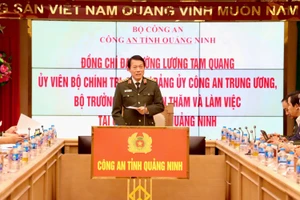Đại tướng Lương Tam Quang làm việc với Công an tỉnh Quảng Ninh