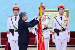Thủ tướng Lê Minh Hưng trao danh hiệu Anh hùng LLVT nhân dân cho Công an TP Hải Phòng