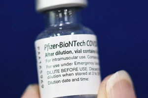 Thủ tướng chỉ đạo Bộ Y tế đẩy nhanh mua vaccine cho trẻ 5-11 tuổi