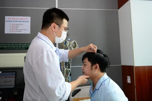 Người đàn ông ngừng thở khi ngủ sau mắc COVID-19 