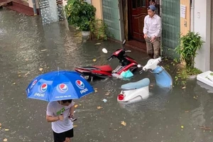 Mưa nhiều, ngập lụt , lội nước coi chừng 'dính' vi khuẩn ăn thịt người