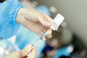 Lên kế hoạch tiêm vaccine COVID-19 cho trẻ từ 6 tháng tuổi 
