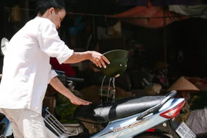 Ngồi yên xe nóng làm giảm chất lượng tinh trùng, tăng viêm nhiễm phụ khoa?