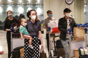 Đo thân nhiệt tại cửa khẩu để sớm phát hiện, giám sát ca mắc đậu mùa khỉ