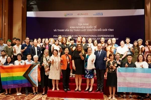 Việt Nam có gần nửa triệu người chuyển giới