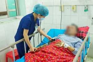 Ăn nhầm lá ngón, người đàn ông nhập viện cấp cứu