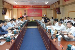 Quyền Bộ trưởng Bộ Y tế báo cáo kết quả Hội nghị Trung ương 6, khóa XIII