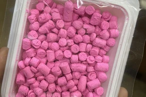 Bé 15 tháng tuổi nhập viện vì nuốt phải thuốc diệt chuột 